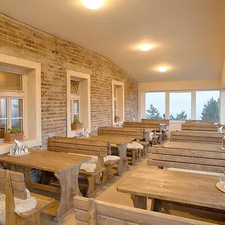 Plesivec Hotel 3*