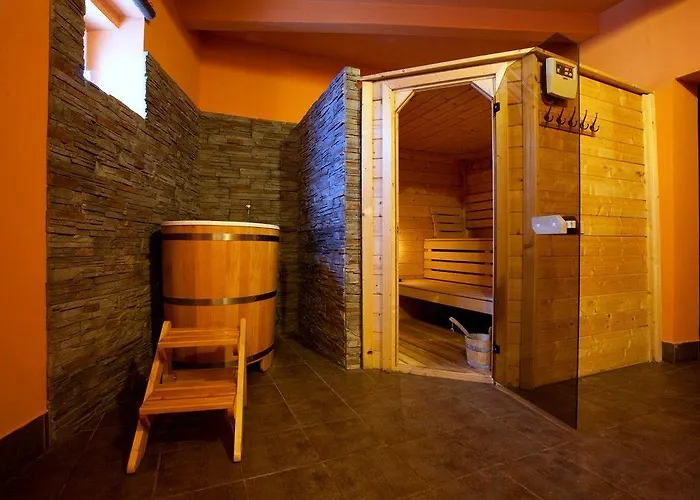 Plesivec Hotell